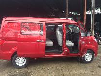 Xe Dongben X30 V5 có 5 chỗ ngồi