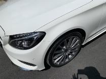 Bán chiếc mercedes C300 AMG 2018 màu trắng bản số tự động 9 cấp