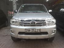 Cần bán Fortuner 2.7V 2011, máy xăng, màu bạc, chính chủ từ đầu Hà Nội