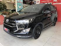 Bán xe Innova Venturer màu đen đời 2018, chạy được 44000km, xe đẹp như mới .có hỗ trợ trả góp nhé