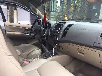 bán gấp xe Toyota Fortuner sx 2012 máy dầu số tay màu xám chì