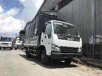 Xe tải Isuzu thùng Bath, Xe bán trả góp giá cạnh tranh, thủ tục đơn giản