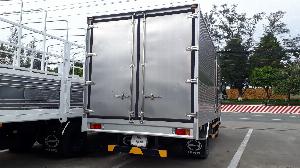 Giá Xe Tải Hino 1.9 Tấn Thùng Kín