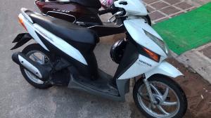 Honda Click 110 màu trắng đời cuối 2011 bstp giá 13t