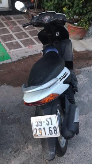 Honda Click 110 màu trắng đời cuối 2011 bstp giá 13t