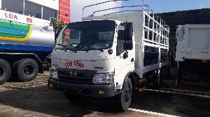 Xe Tải Hino 3.5 Tấn Thùng Mui Bạt