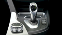Hướng dẫn cách lái xe ô tô số tự động từ A - Z & kinh nghiệm lái xe an toàn