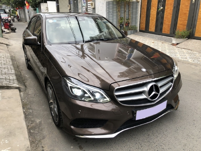 Nhà cần bán E250 AMG 2015 đk 2016, màu Xám hộc nhãn