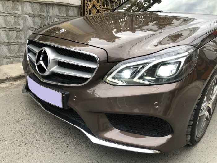 Nhà cần bán E250 AMG 2015 đk 2016, màu Xám hộc nhãn