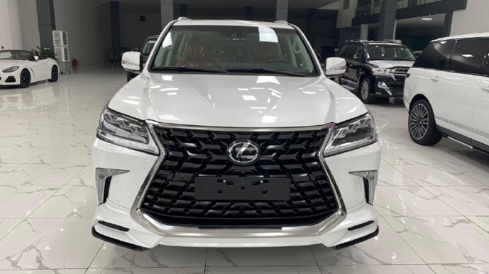 Bán Lexus Lx570 Super Sport 2021, màu trắng, nội thất nâu da bò, xe giao ngay.