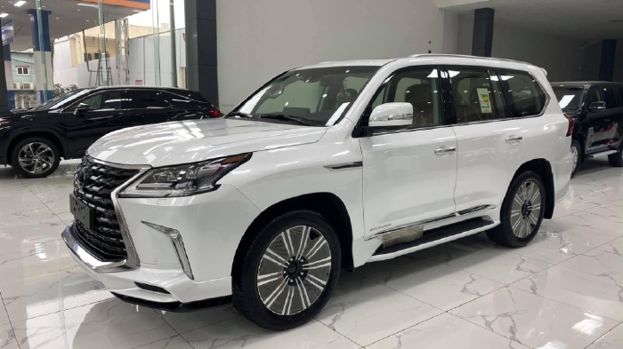 Bán Lexus Lx570 Super Sport 2021, màu trắng, nội thất nâu da bò, xe giao ngay.