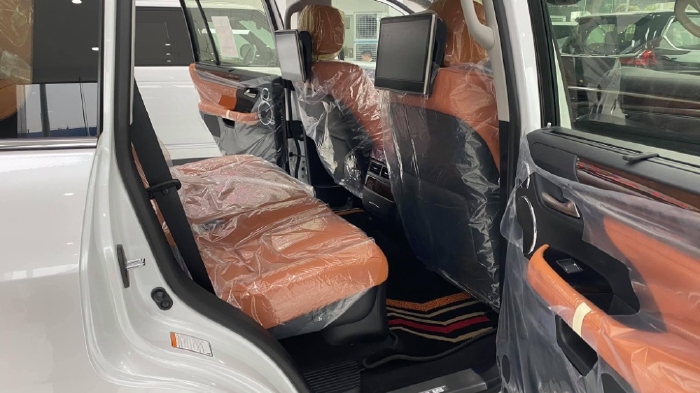 Bán Lexus Lx570 Super Sport 2021, màu trắng, nội thất nâu da bò, xe giao ngay.
