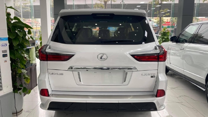 Lexus LX570 Super Sport 2021, mới 100%, xe nhập Dubai, bản cao cấp nhất.xe giao ngay.LH : 0906223838