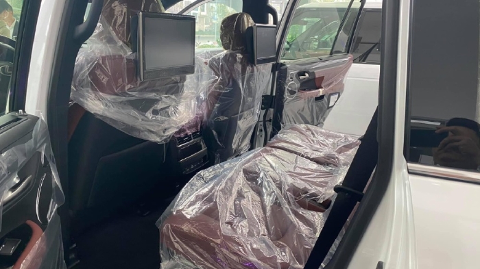 Lexus LX570 Super Sport 2021, mới 100%, xe nhập Dubai, bản cao cấp nhất.xe giao ngay.LH : 0906223838