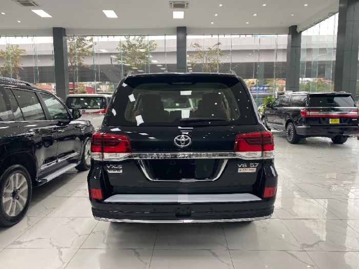 Bán xe Toyota Land Cruiser MBS 5.7 VXS 2021, bản 4 chỗ siêu VIP, xe giao ngay. LH : 0906223838