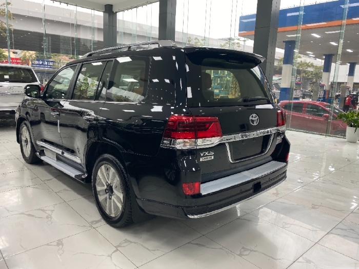Bán xe Toyota Land Cruiser MBS 5.7 VXS 2021, bản 4 chỗ siêu VIP, xe giao ngay. LH : 0906223838