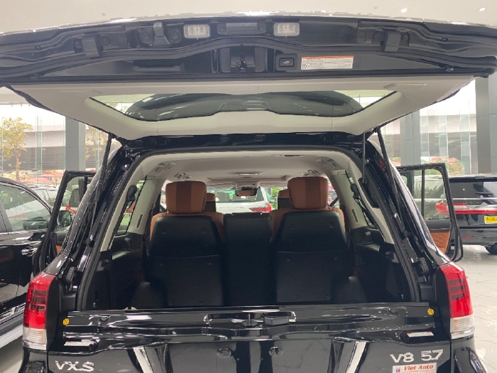 Bán xe Toyota Land Cruiser MBS 5.7 VXS 2021, bản 4 chỗ siêu VIP, xe giao ngay. LH : 0906223838