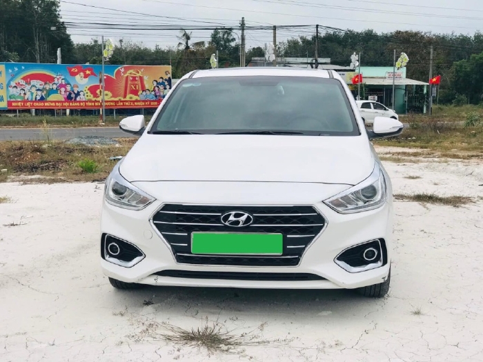 Mình cần bán Hyundai Accent 2019, tự động, bản Full cao nhất, màu trắng