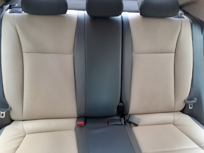 Gia đình cần bán xe Hyundai Accent 2019 đk 2020 số tự động, màu đen huyền cực mới