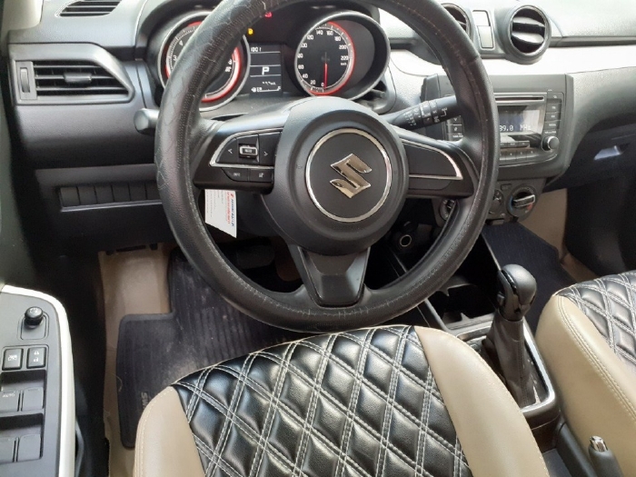 Kẹt tiền buôn bán, bán lại Suzuki Swift 2020 AT,màu Trắng, nhập Thái