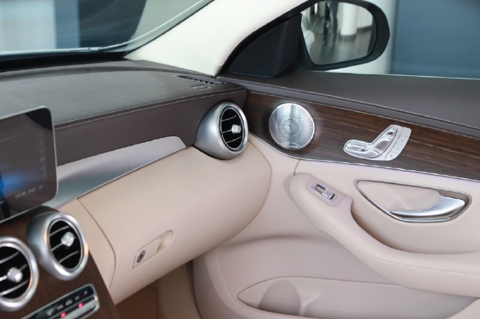 Giá Mercedes C200 2021, xe Mercedes C200, giá C200 2021, chính hãng | Khuyến mãi đến 84 triệu