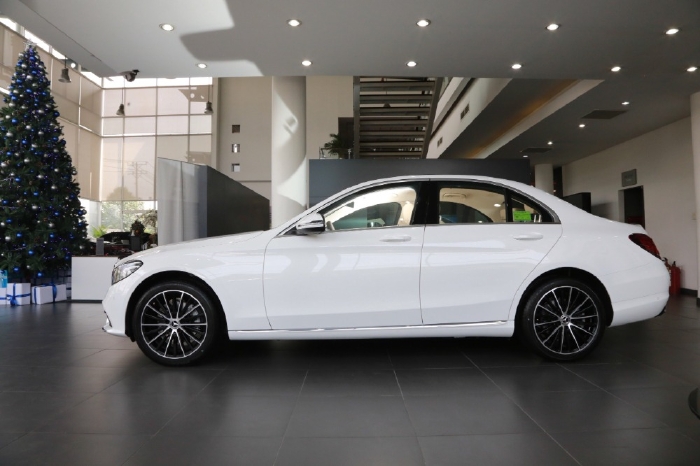 Giá Mercedes C200 2021, xe Mercedes C200, giá C200 2021, chính hãng | Khuyến mãi đến 84 triệu
