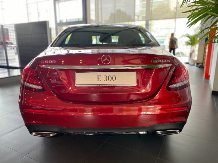 Bán xe Mercedes E300 2021, giá E300 2021, giá Mercedes E300 2021, giá xe Mercedes E300 2021 chính hãng - Ưu đãi đến 150Tr