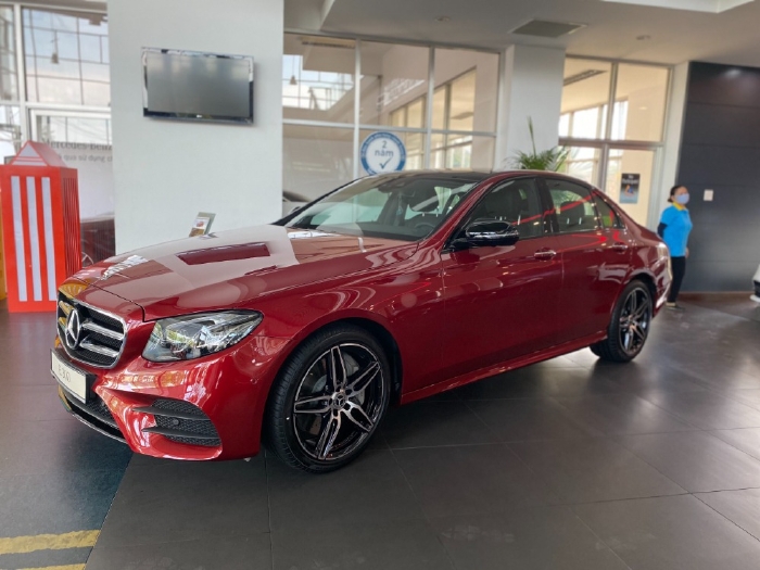 Bán xe Mercedes E300 2021, giá E300 2021, giá Mercedes E300 2021, giá xe Mercedes E300 2021 chính hãng - Ưu đãi đến 150Tr