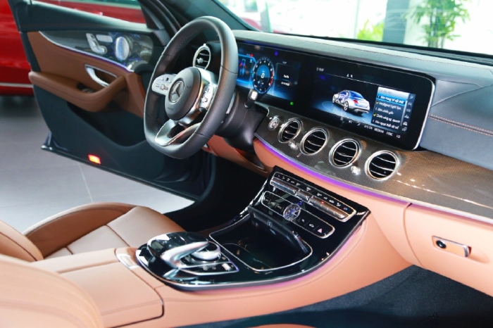 Bán xe Mercedes E300 2021, giá E300 2021, giá Mercedes E300 2021, giá xe Mercedes E300 2021 chính hãng - Ưu đãi đến 150Tr