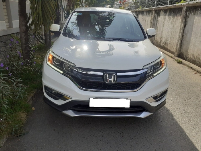 Gia đình bán Honda CRV 2015 mẫu mới, số tự động 2.0, màu trắng