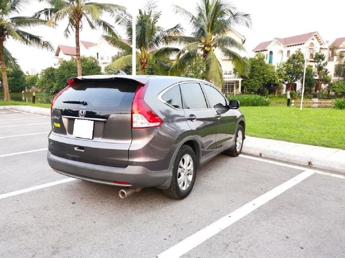 Gia đình cần bán Honda CRV 2013 AT, màu xám hồng