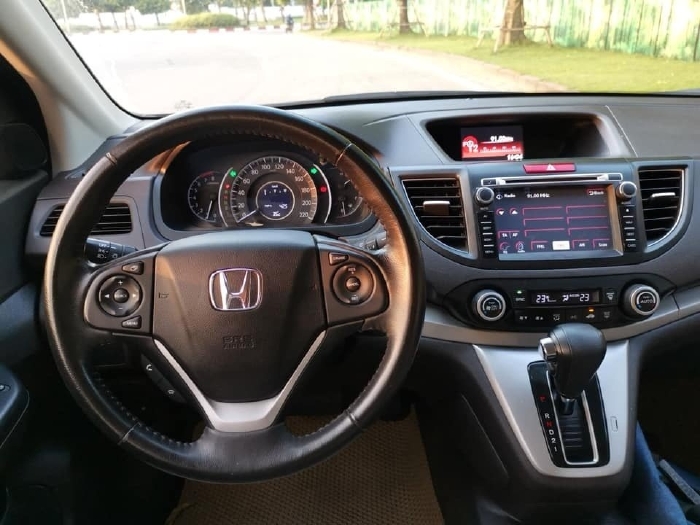 Gia đình cần bán Honda CRV 2013 AT, màu xám hồng
