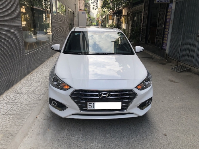 Gia đình cần bán xe Hyundai Accent 2019 số tự động, bản full đặc biệt