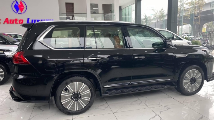 Lexus LX570 Super Sport S 2021, mới 100%, Giá tốt nhất thị trường. Liên Hệ : 0906223838
