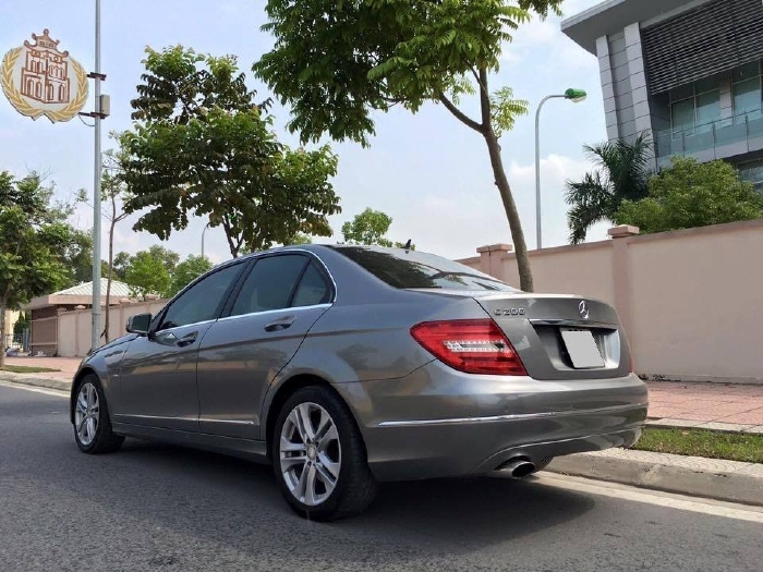 Gia đình cần bán Mercedes C200 2012, số tự động, màu xám