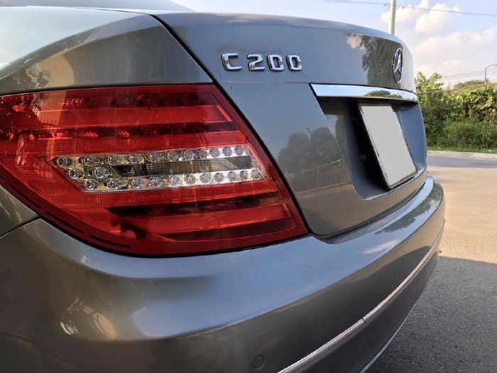 Gia đình cần bán Mercedes C200 2012, số tự động, màu xám