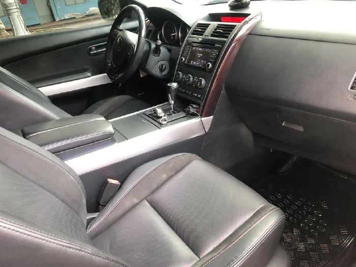 Mình cần bán Mazda CX9 2016 dk 2017, tự động, hai cầu, màu đen