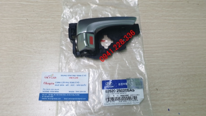 826102S020  826202S020 Tay cửa trong Hyundai Tucson