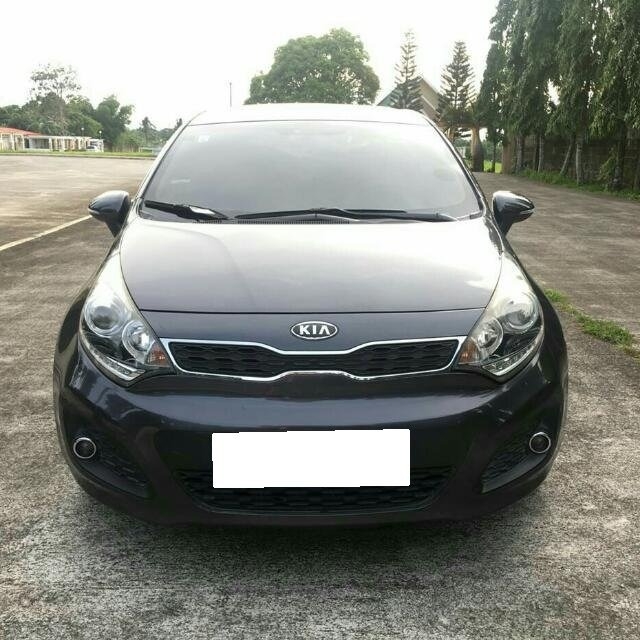 Nhà cần bán Kia Rio 2014 AT hatchback bản full màu Xám