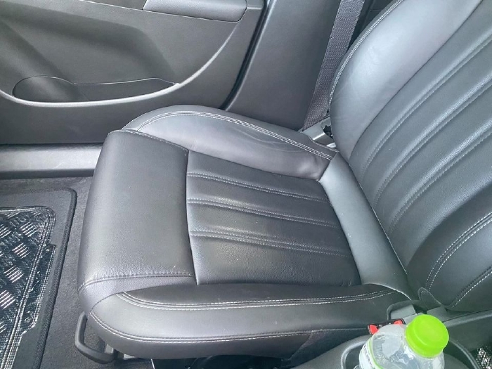 Cần bán Chevrolet Cruze 2017 LT, số sàn, màu xám