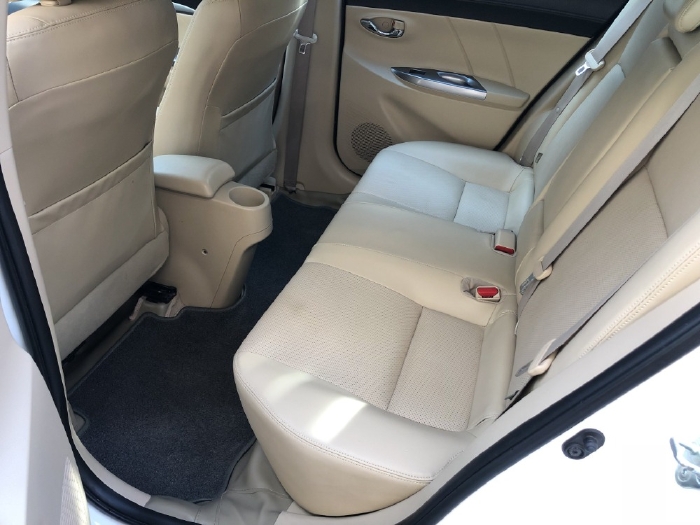 Cần bán Vios G 2017, số tự động, màu trắng