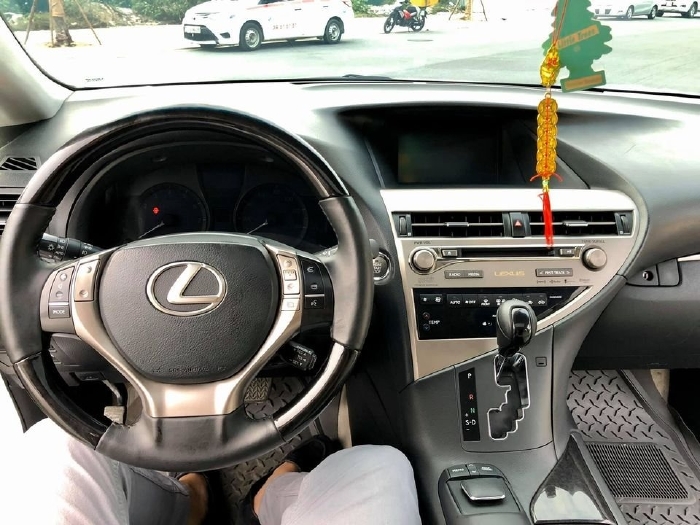 Tôi cần bán Lexus RX350 2012, số tự động Full màu trắng