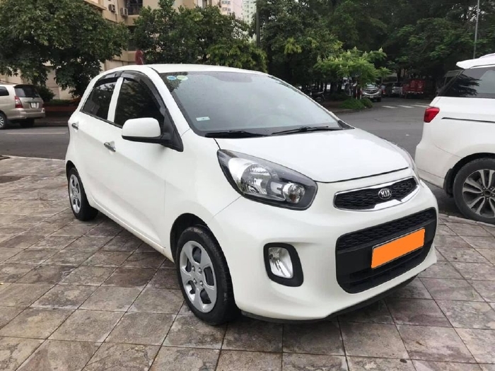 Cần bán Kia Morning đời 2017, số sàn, Bản 1.2L, mâm sắt, màu trắng