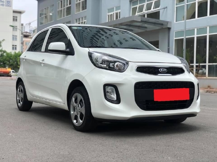 Nhà cần bán nhanh Kia Morning 2018 máy 1.2 số sàn, màu trắng