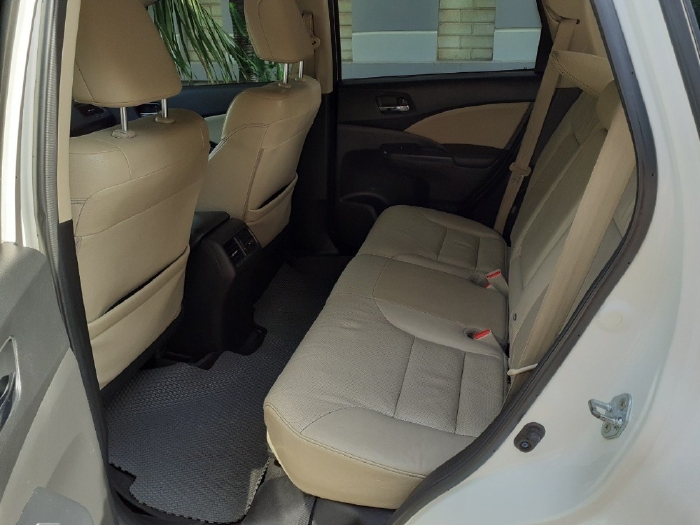 Gia đình bán Honda CRV 2015 mẫu mới, số tự động 2.0, màu trắng