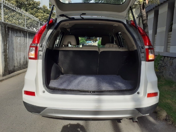 Gia đình bán Honda CRV 2015 mẫu mới, số tự động 2.0, màu trắng