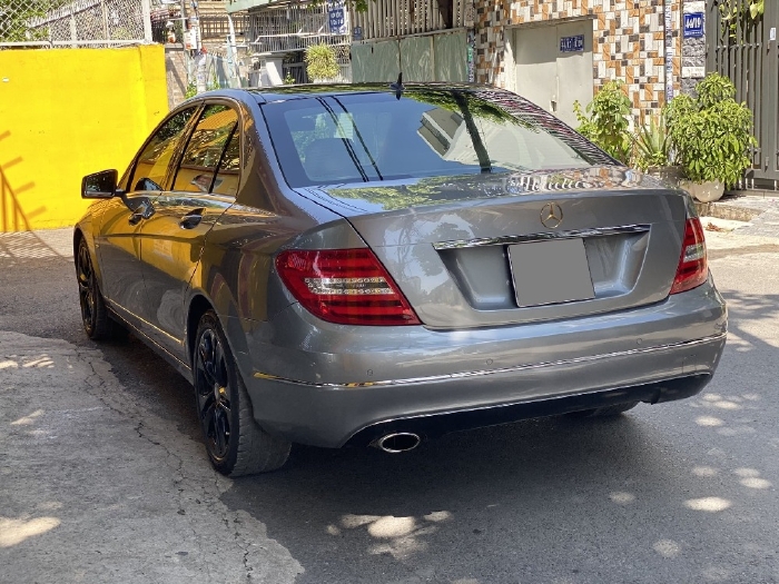 Bán Mercedes C200 2012 tự động màu Xám full.