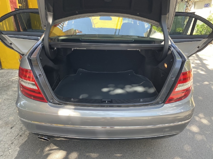 Bán Mercedes C200 2012 tự động màu Xám full.