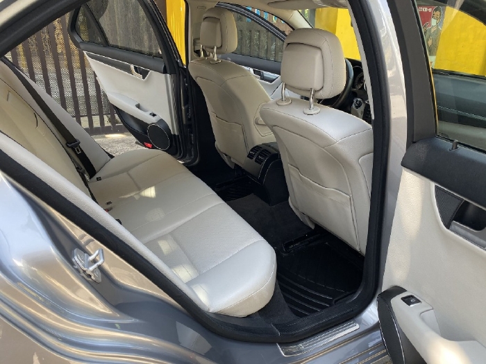 Bán Mercedes C200 2012 tự động màu Xám full.