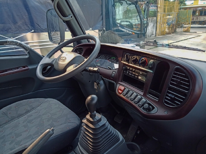 HYUNDAI NEW MIGHTY 110SL - Thùng kín full Inox chở hải sản